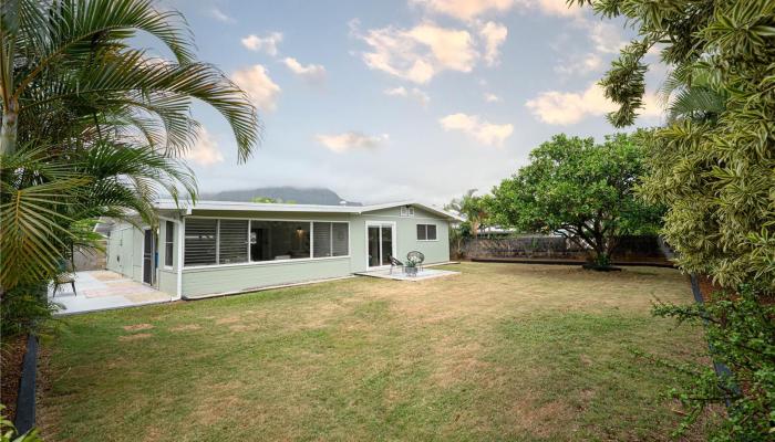 543  Uluhaku Street Olomana, Kailua home - photo 1 of 1