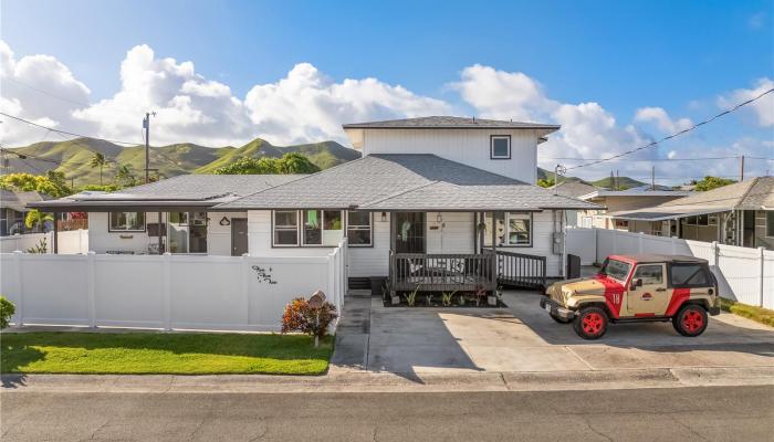 552  Kalolina Street Coconut Grove, Kailua home - photo 1 of 1