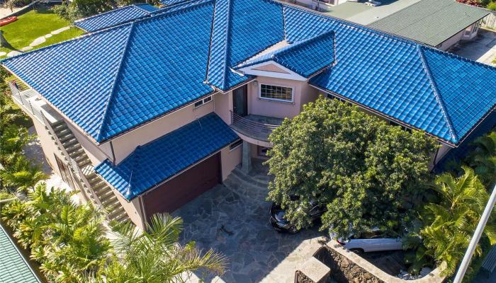 5789  Kalanianaole Hwy Niu Beach, Diamond Head home - photo 1 of 25