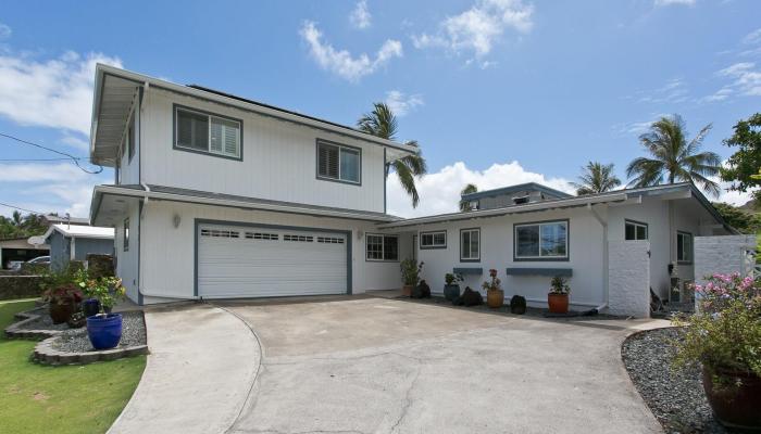 593  Paopua Loop Enchanted Lake, Kailua home - photo 1 of 1