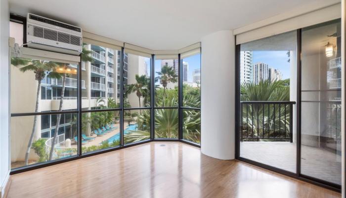 Honolulu Tower condo # 308, Honolulu, Hawaii - photo 1 of 16