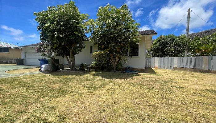 6078 Kalanianaole Hwy Honolulu - Rental - photo 1 of 9