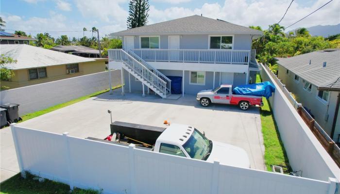 609  Olomana St Coconut Grove, Kailua home - photo 1 of 20