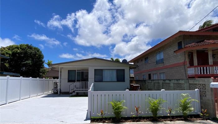 631  Punaa Street Coconut Grove, Kailua home - photo 1 of 1