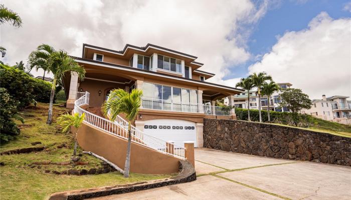 640  Moaniala Street Hawaii Loa Ridge, Diamond Head home - photo 1 of 3