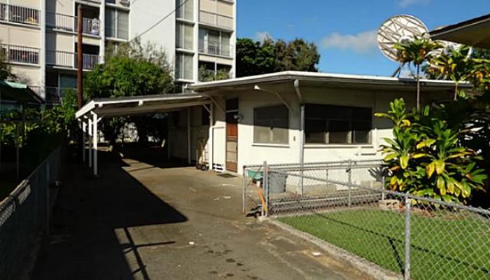 654  N Kuakini St Liliha, Honolulu home - photo 1 of 19