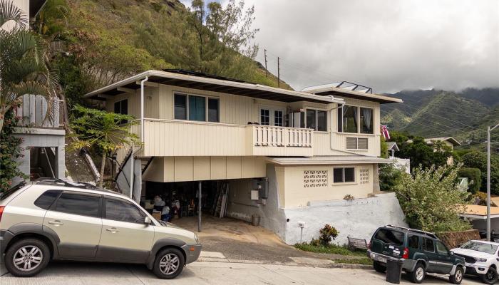 658  Aipuni Street Aina Haina Area, Diamond Head home - photo 1 of 1