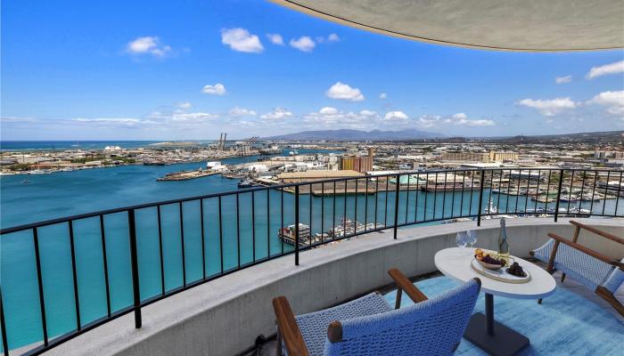 Harbor Court condo # 2904, Honolulu, Hawaii - photo 1 of 1
