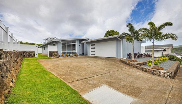 671  Waikanaloa Street Koko Head Terrace, Hawaii Kai home - photo 1 of 1