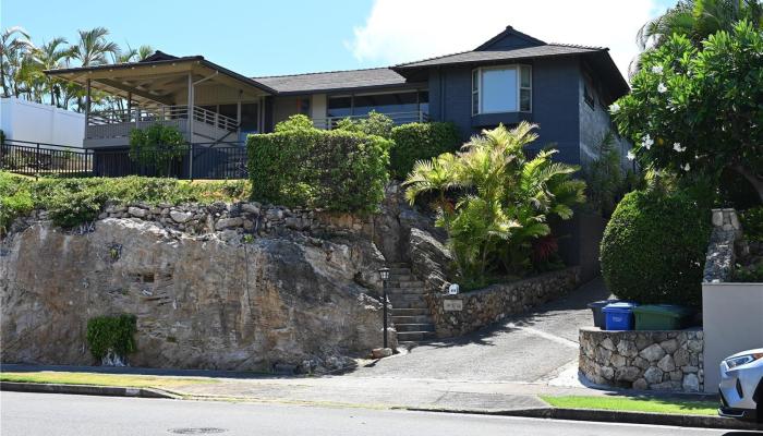 676  Elepaio Street Kahala Area, Diamond Head home - photo 1 of 25