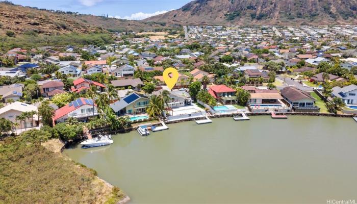 6847  Niumalu Loop Mariners Cove, Hawaii Kai home - photo 1 of 25