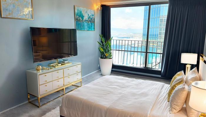 Harbor Square condo # 2403, Honolulu, Hawaii - photo 1 of 1