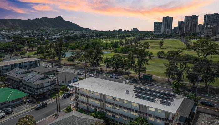 Palani Hale condo # 405, Honolulu, Hawaii - photo 1 of 17