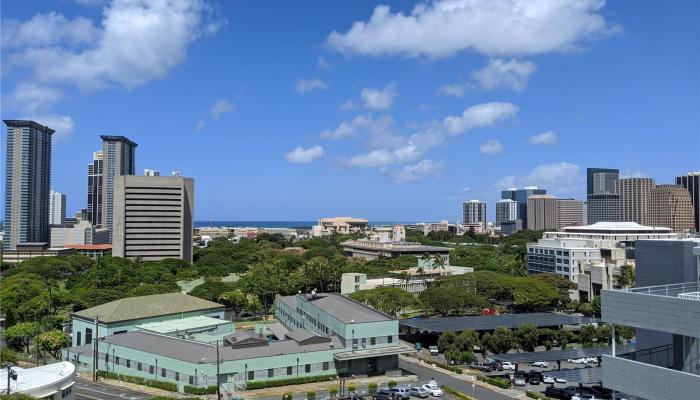 Lunalilo Tower condo # 1006, Honolulu, Hawaii - photo 1 of 1