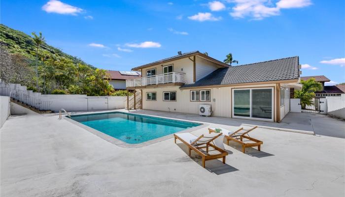 7153  Niumalu Loop Mariners Cove, Hawaii Kai home - photo 1 of 1