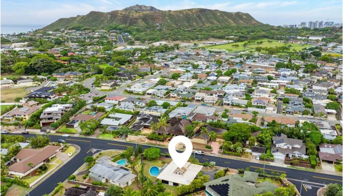 719  Elepaio Street Kahala Area, Diamond Head home - photo 1 of 21