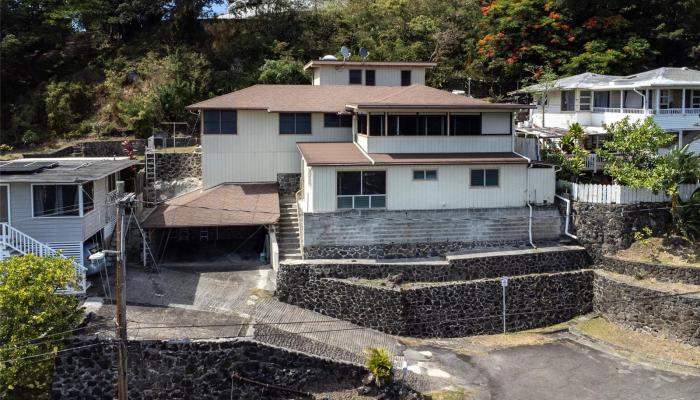 725  Walea Place Alewa Heights, Honolulu home - photo 1 of 1