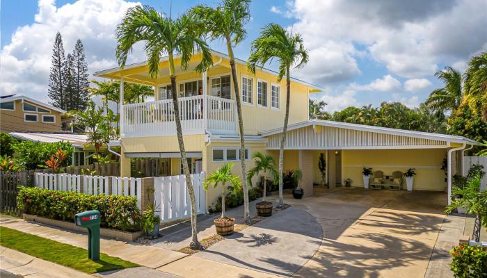 734  Pahumele Place Enchanted Lake, Kailua home - photo 1 of 1