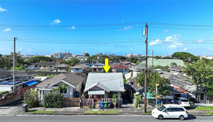 737  School Street Liliha, Honolulu home - photo 1 of 1