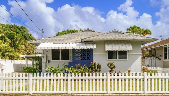 740  Kahoa Drive Coconut Grove, Kailua home - photo 1 of 17