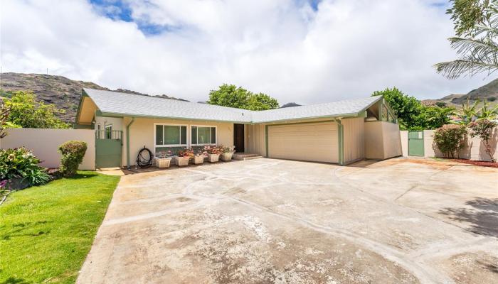 740  Naakea Place Mariners Cove, Hawaii Kai home - photo 1 of 1