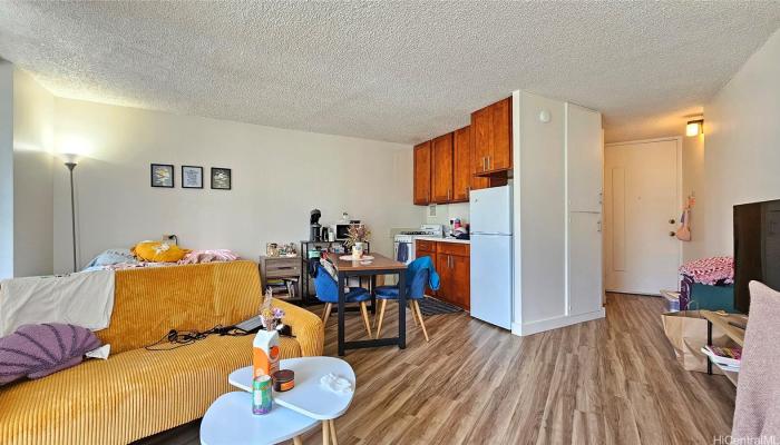 Holiday Village condo # 309, Honolulu, Hawaii - photo 1 of 21