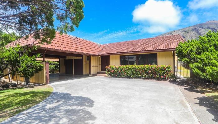 753  Kalanipuu Street Mariners Cove, Hawaii Kai home - photo 1 of 1