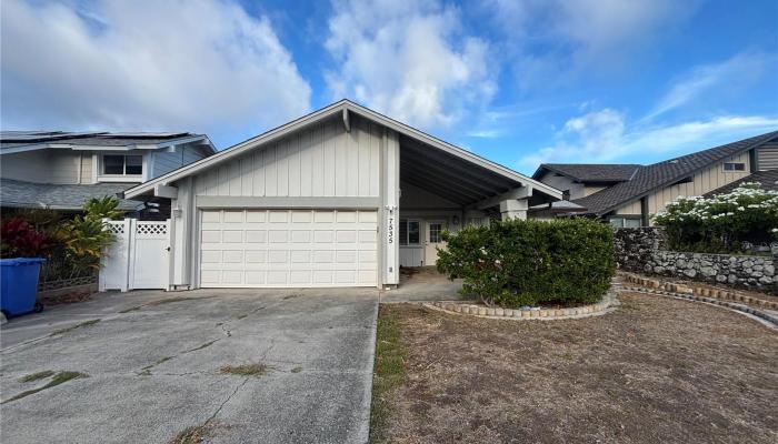 7535  Kekaa St Kalama Valley, Hawaii Kai home - photo 1 of 1