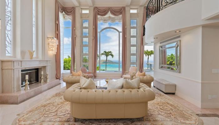 763  Kaulana Place Hawaii Loa Ridge, Diamond Head home - photo 1 of 1