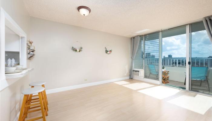 Scenic Towers condo # 9H, Honolulu, Hawaii - photo 1 of 1