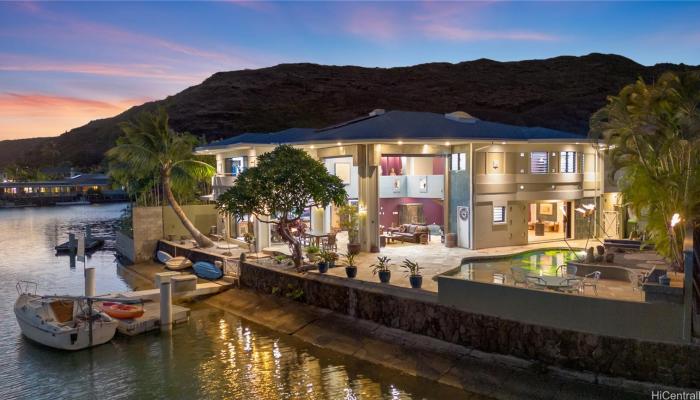 812  Kumukahi Place Spinnaker Isle, Hawaii Kai home - photo 1 of 1