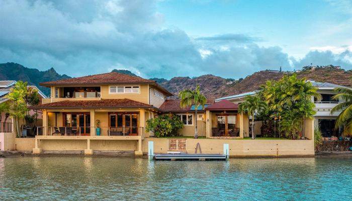 813  Kumukahi Place Spinnaker Isle, Hawaii Kai home - photo 1 of 1