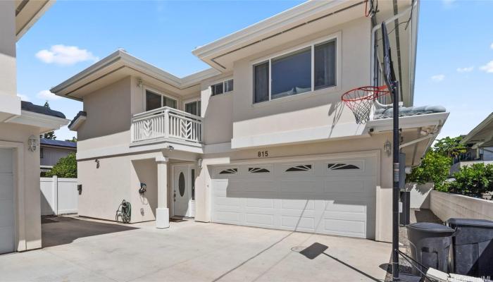 815  Lukepane Ave Kapahulu, Honolulu home - photo 1 of 24