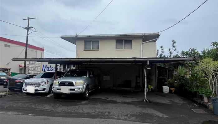 827 Gulick Ave Honolulu - Multi-family - photo 1 of 2