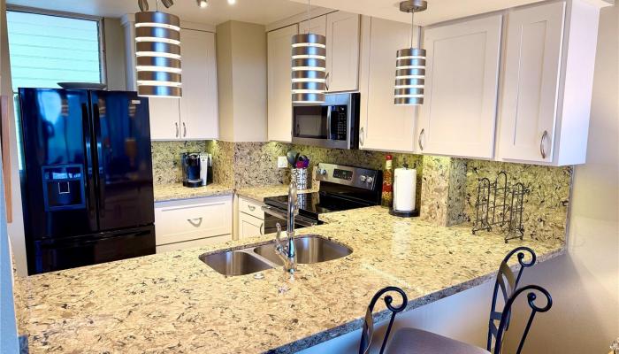 Makaha Valley Towers condo # G1125, Waianae, Hawaii - photo 1 of 21