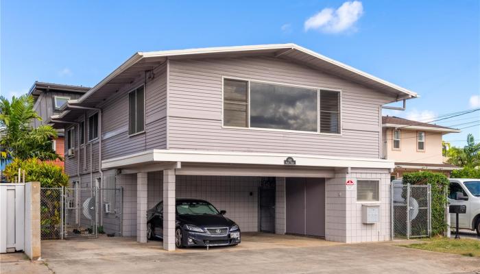 849  Hauoli Street Mccully, Honolulu home - photo 1 of 25