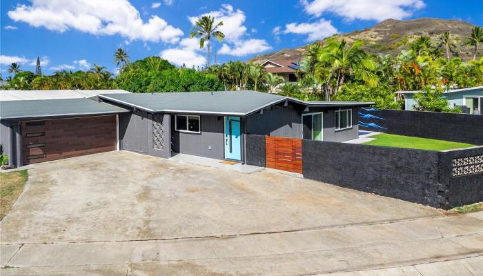 851  Halula Place Enchanted Lake, Kailua home - photo 1 of 25