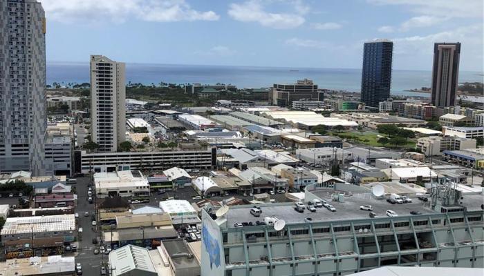 Symphony Honolulu condo # 3006, Honolulu, Hawaii - photo 1 of 25