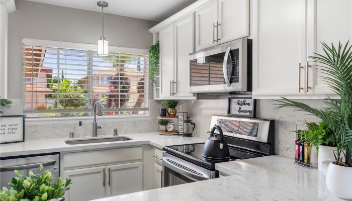 91-1054  Makahaiaku Street Kapolei-aeloa, Ewaplain home - photo 1 of 1