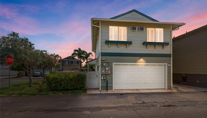 91-297  Makalauna Place Ewa Gen Cortebella, Ewaplain home - photo 1 of 25