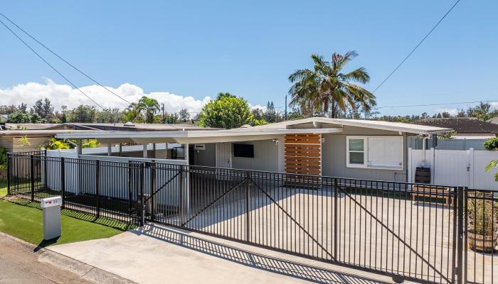 914  Lemiwai Street Wahiawa Park, Central home - photo 1 of 25