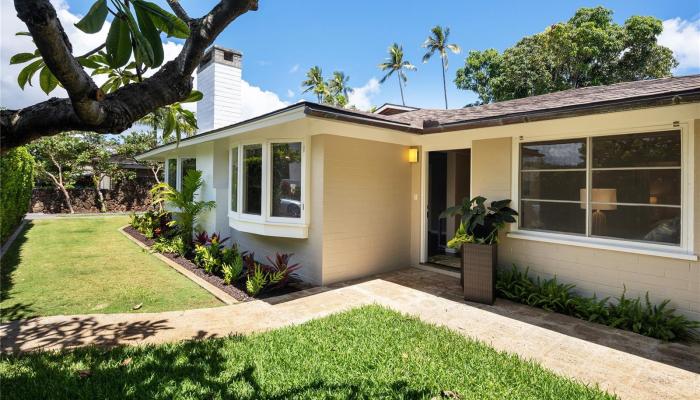 915  Makaiwa Street Kahala Area, Diamond Head home - photo 1 of 1