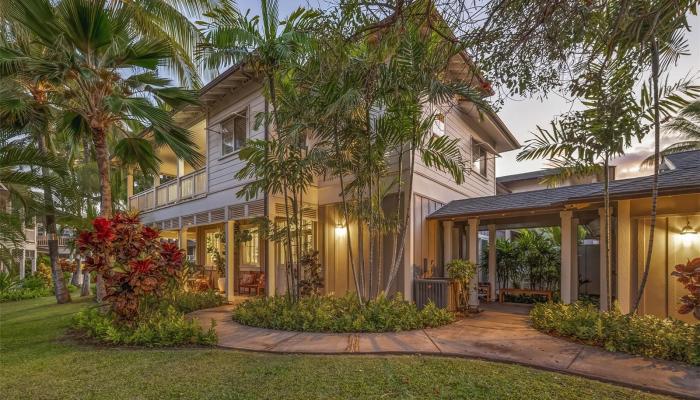 Coconut Plantation condo # 32-1, Kapolei, Hawaii - photo 1 of 1
