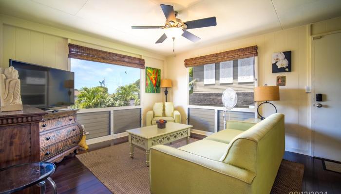 927 10th Ave Honolulu - Rental - photo 1 of 1
