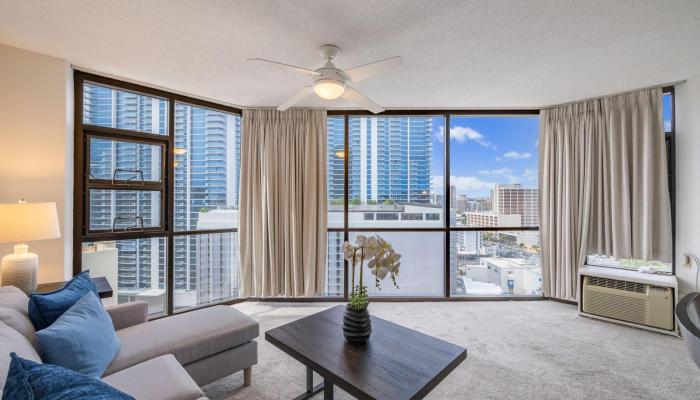 Hale Kaheka condo # 1802, Honolulu, Hawaii - photo 1 of 25