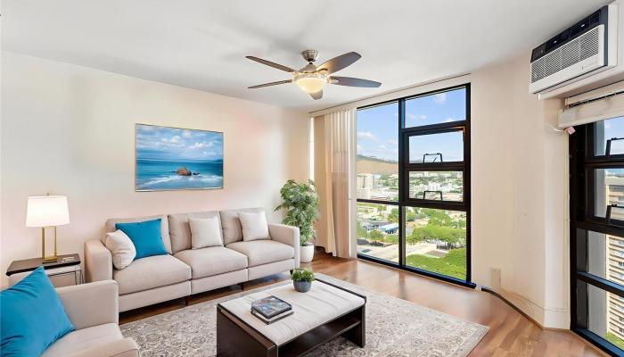 Hale Kaheka condo # 2105, Honolulu, Hawaii - photo 1 of 23