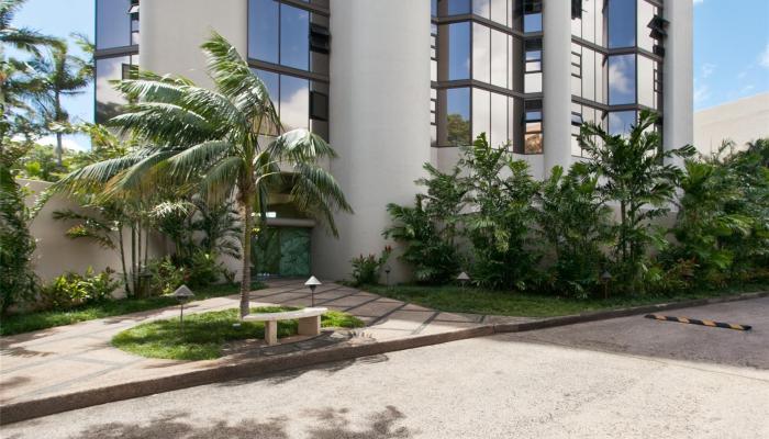 Hale Kaheka condo # 3001, Honolulu, Hawaii - photo 1 of 1