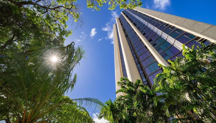 Hale Kaheka condo # 3405, Honolulu, Hawaii - photo 1 of 25