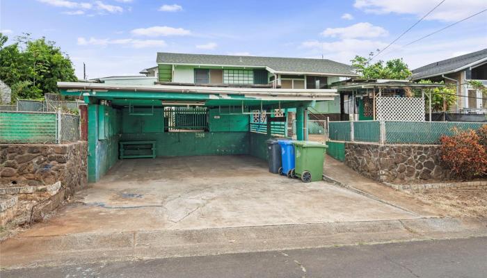 94-1037  Awalai Street Waipahu-lower, Waipahu home - photo 1 of 23