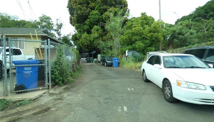 94-125  Pahu Street Waipahu-lower, Waipahu home - photo 1 of 1